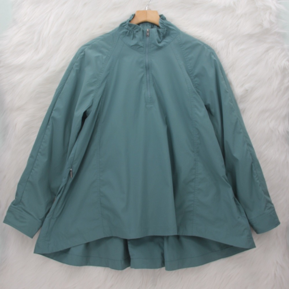 Athleta Advantage Poplin Pullover Anorak Style Top M Green 1/4 Zip Ventilation